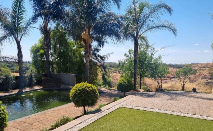 4 Bedroom Property for Sale in Woodland Hills Free State